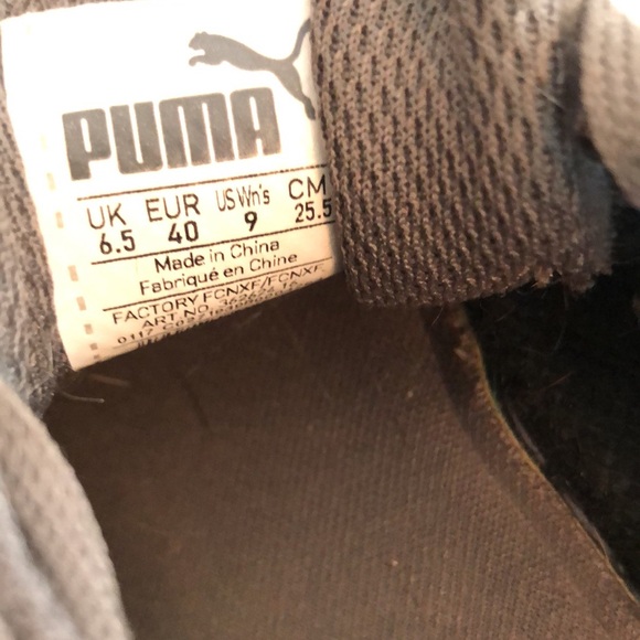 PUMA gray white low top size 9 suede tie up sneakers - Picture 8 of 10